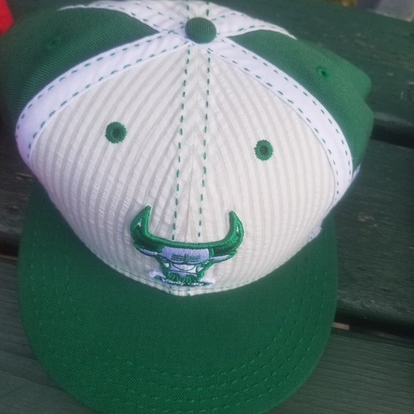 2 hats of Chicago bulls new era 8 and 7,78 - Picture 1 of 2